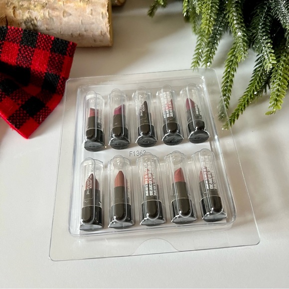 Avon Gift Set - Picture 13 of 14